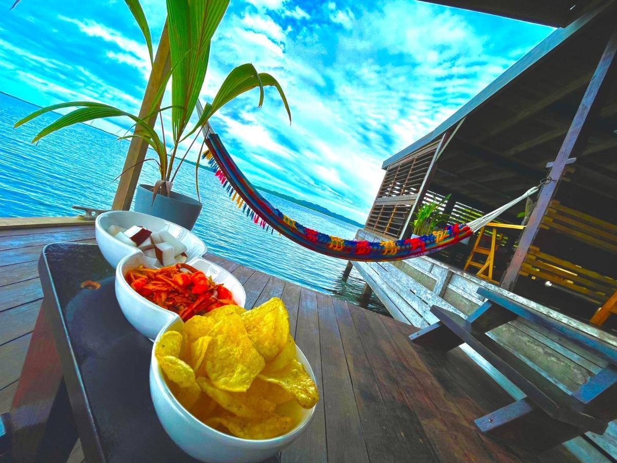 Dolphin Blue Paradise Bocas Town Bagian luar foto