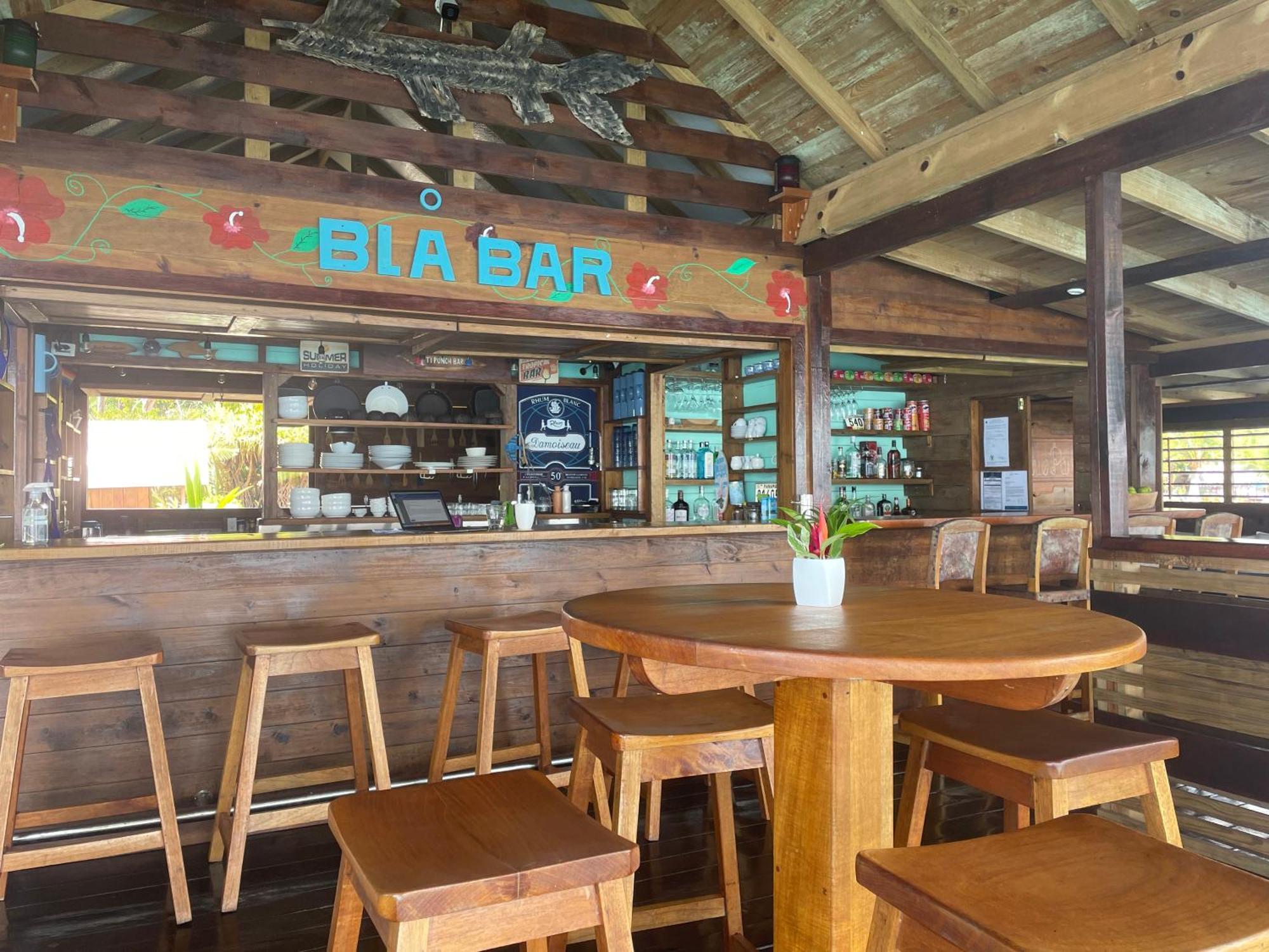 Dolphin Blue Paradise Bocas Town Bagian luar foto